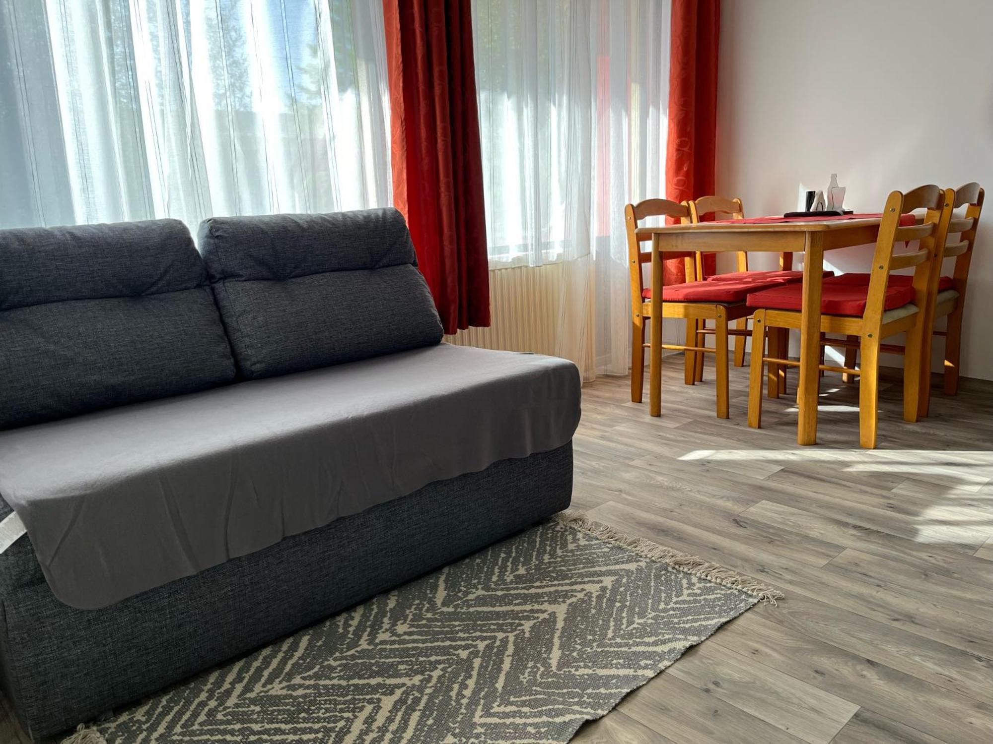 Centr00M Apartman Dunafoldvar Esterno foto