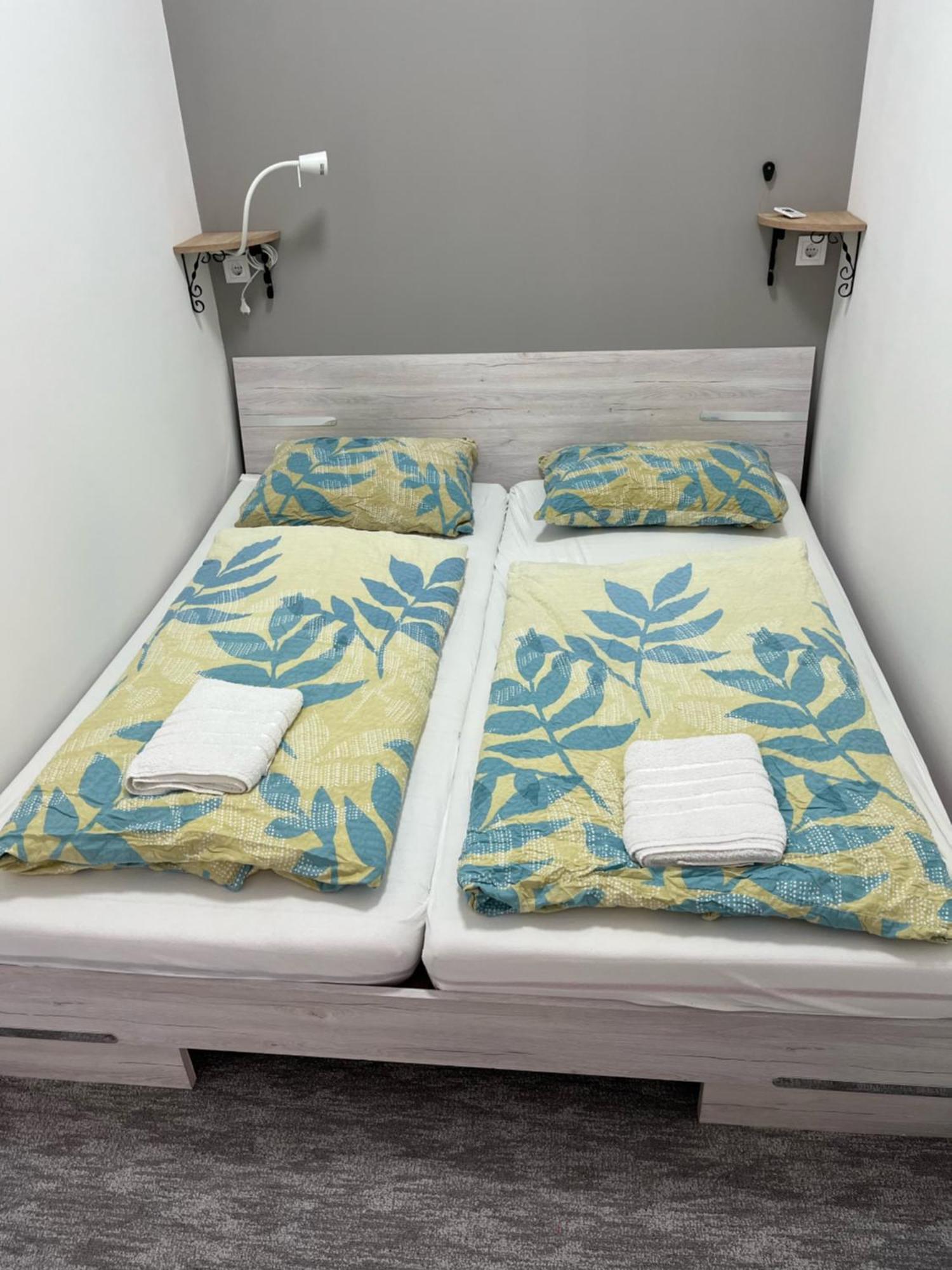 Centr00M Apartman Dunafoldvar Esterno foto